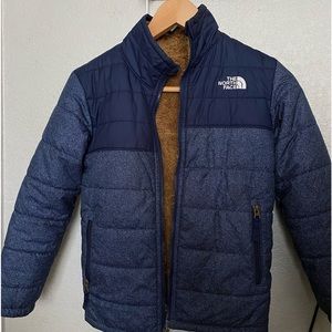 The north face reversible puffer jacket size 7/8 kids